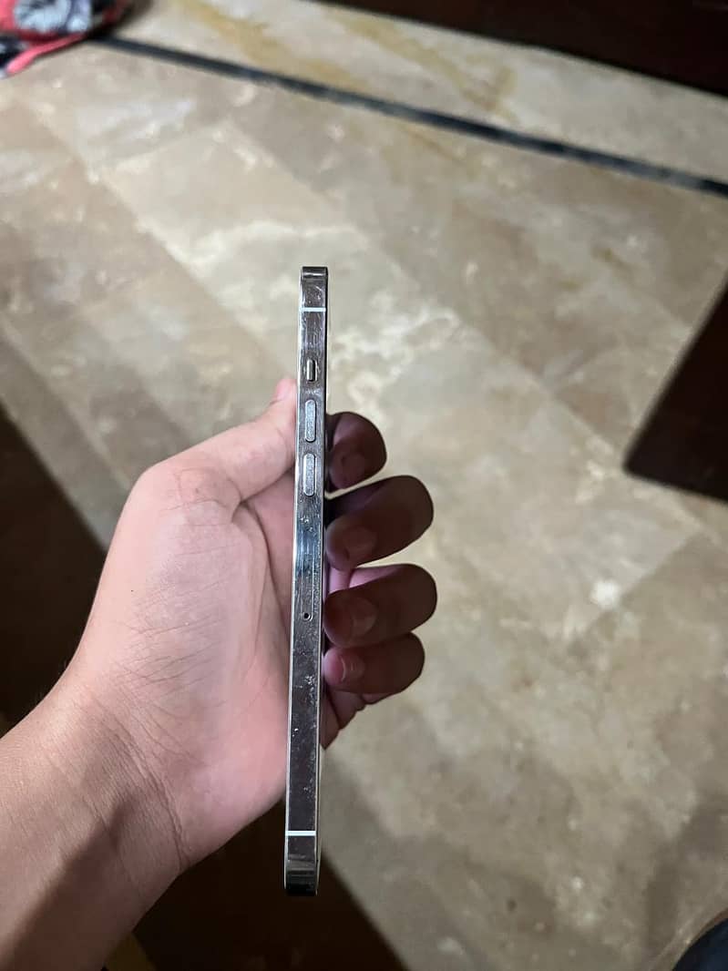 Apple iPhone 12 Pro Max 7
