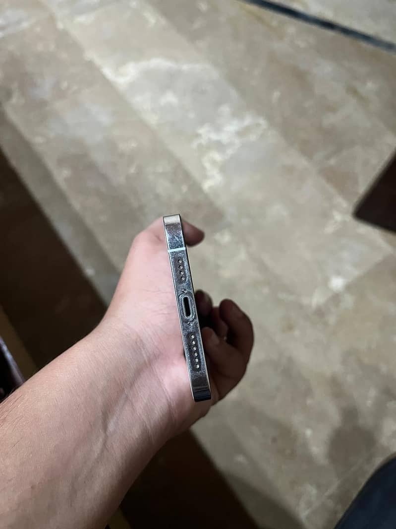 Apple iPhone 12 Pro Max 8