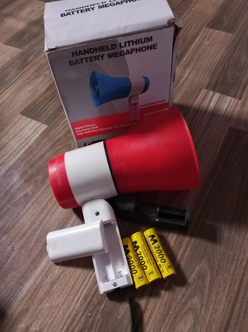 Mega phone speaker 4