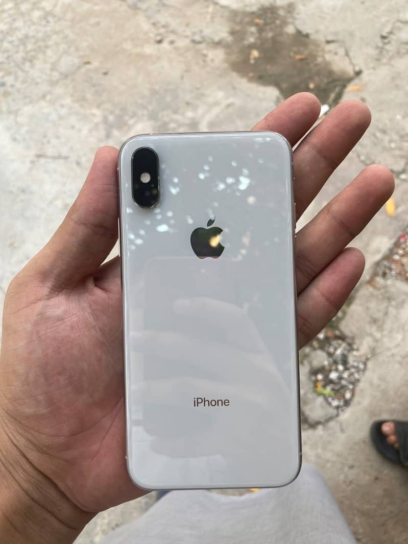 Apple iPhone XS 7