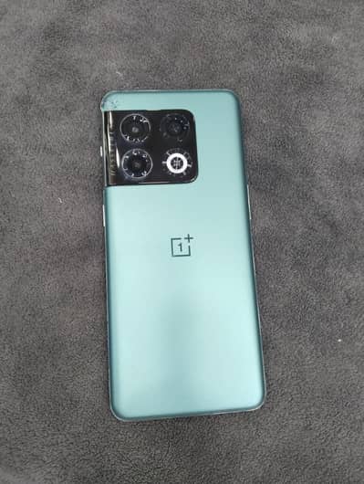 One Plus 10 Pro