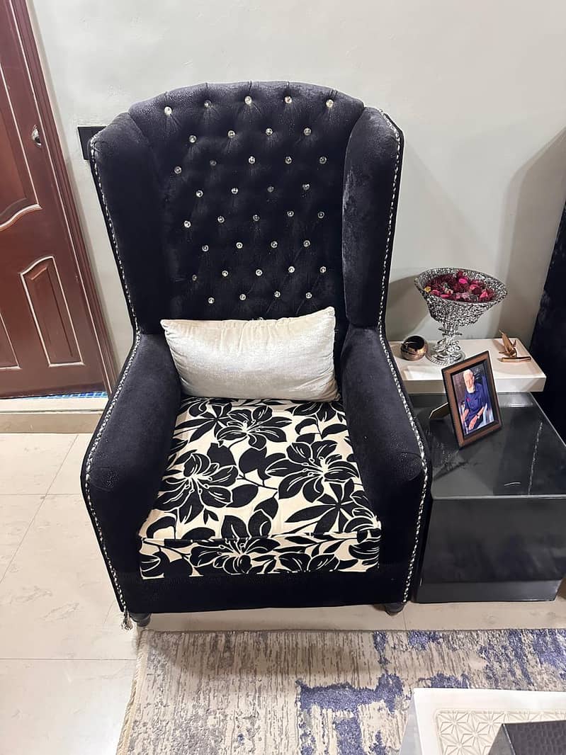 Sofa set and dining table 4