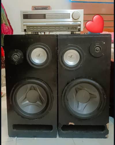 Subwoofer with amplifier