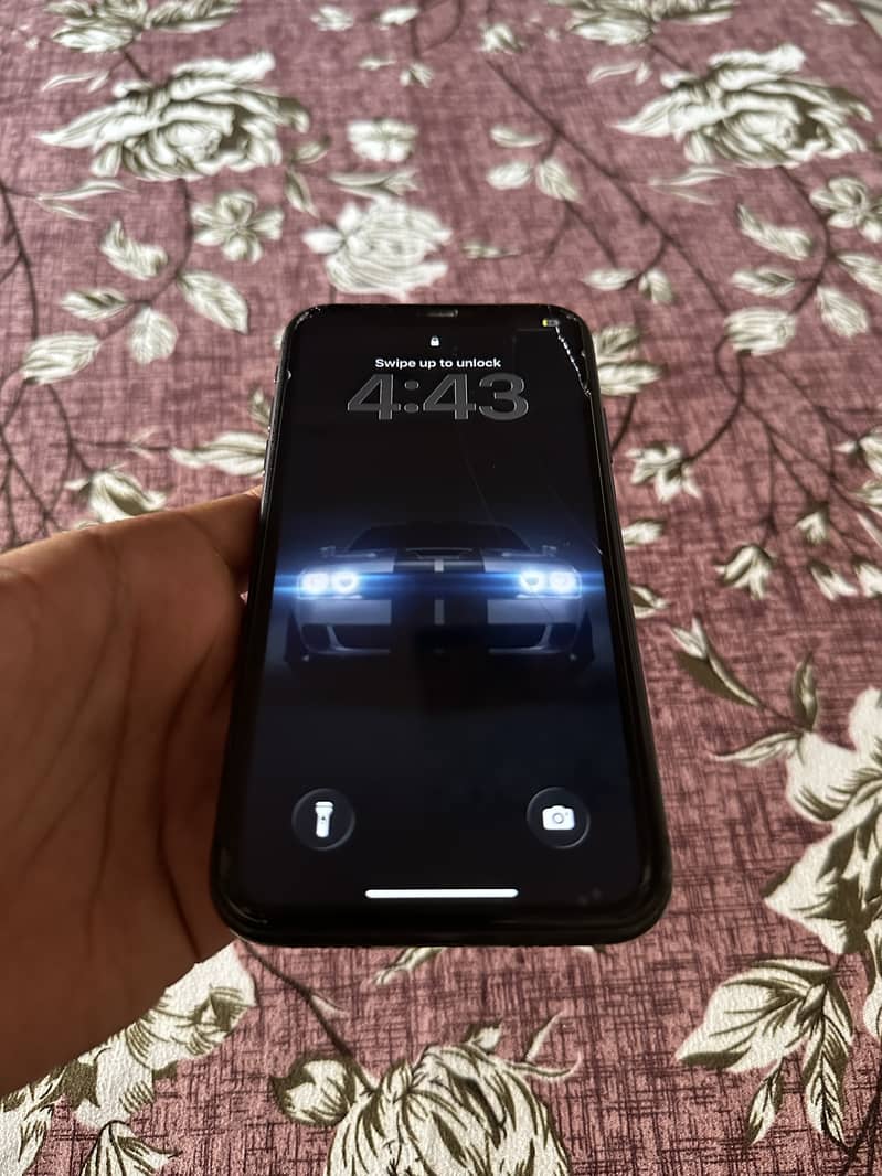 Apple iPhone 11 0