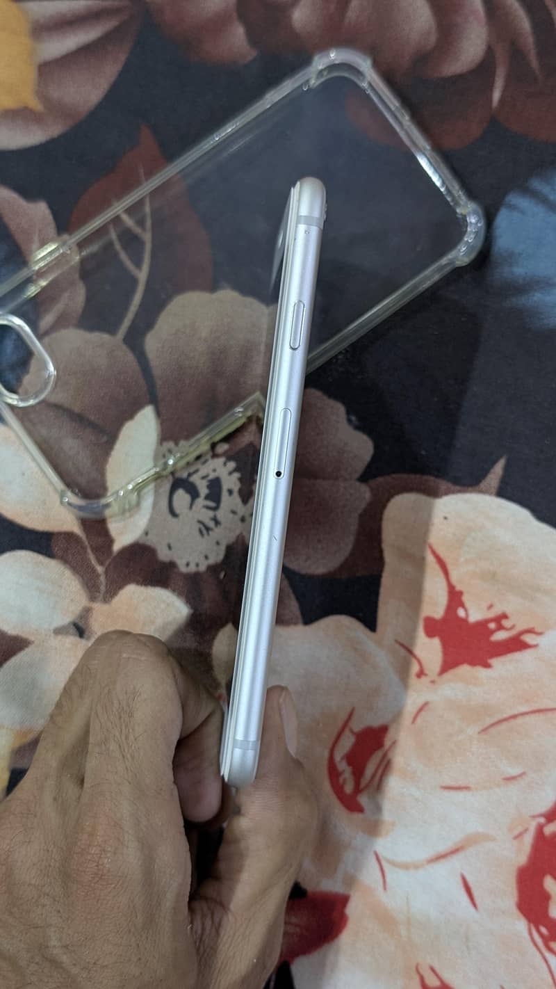Apple iPhone 6S 8