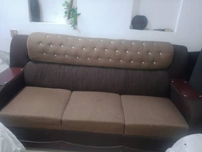 30000 Rs Sofa set 3+2+1 excellent condition