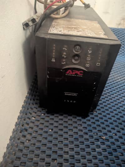 APC UPS 1500Watt
