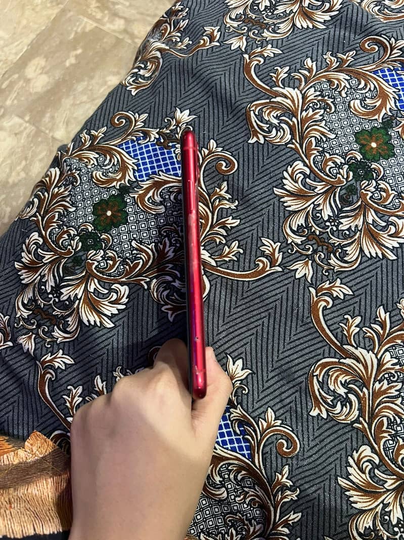 Apple iPhone 11 3