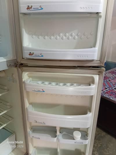 PEL refrigerator