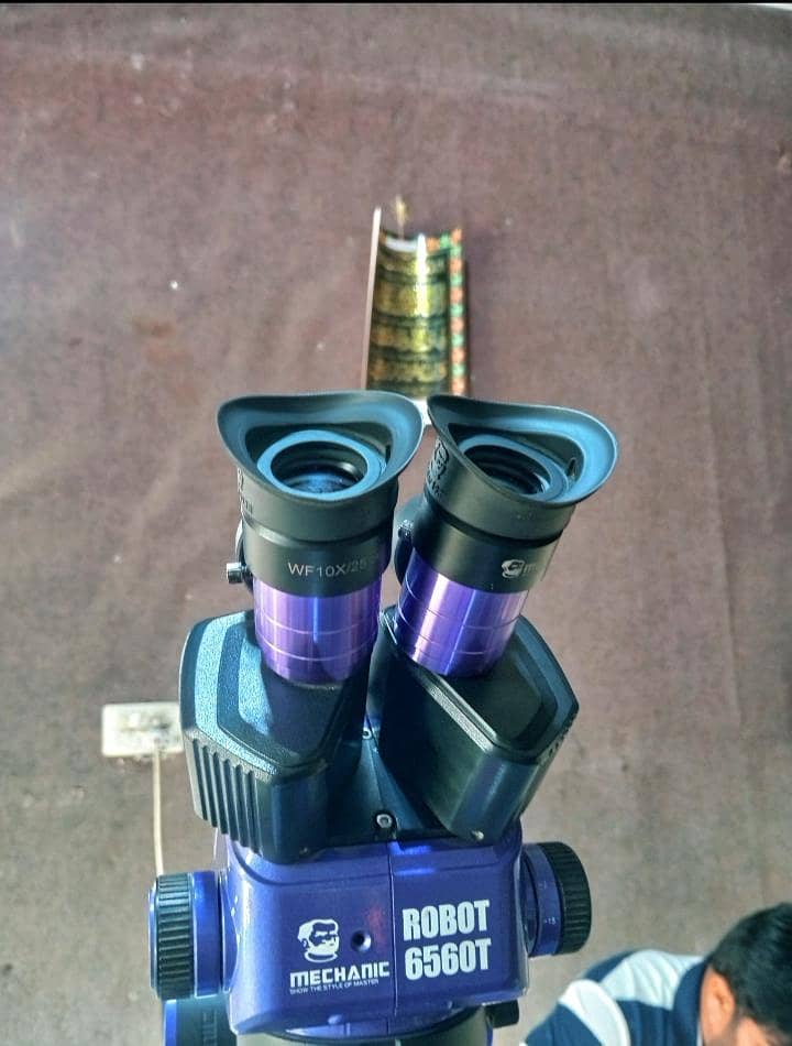 Microscope Robo 6560T 5
