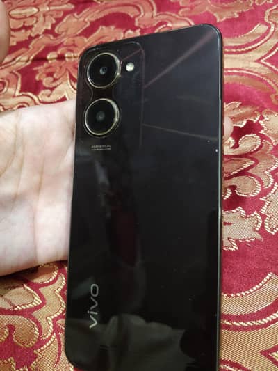 Vivo Y18
