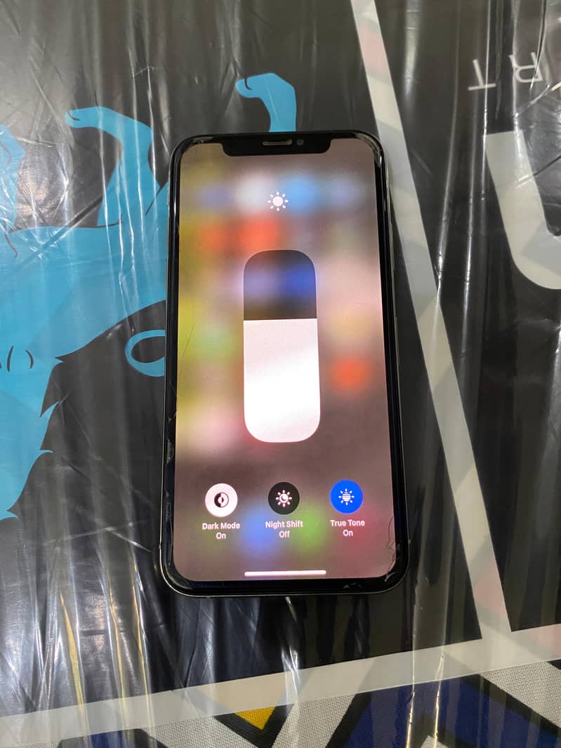 Apple iPhone XS 1