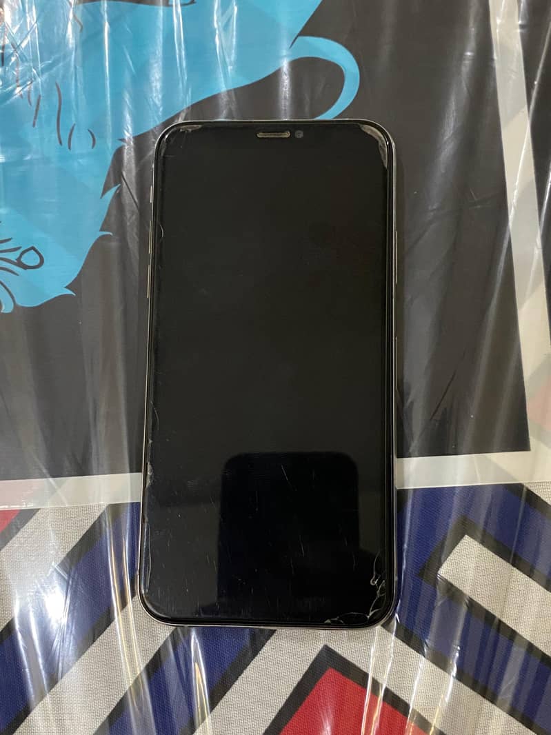 Apple iPhone XS 3