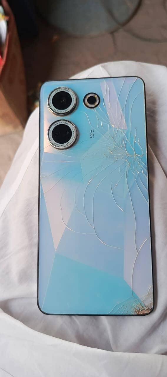 Tecno CAMON 20 0