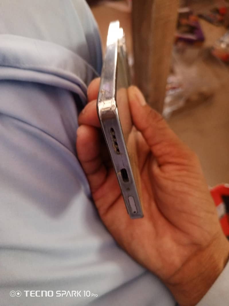 Infinix note 40 3