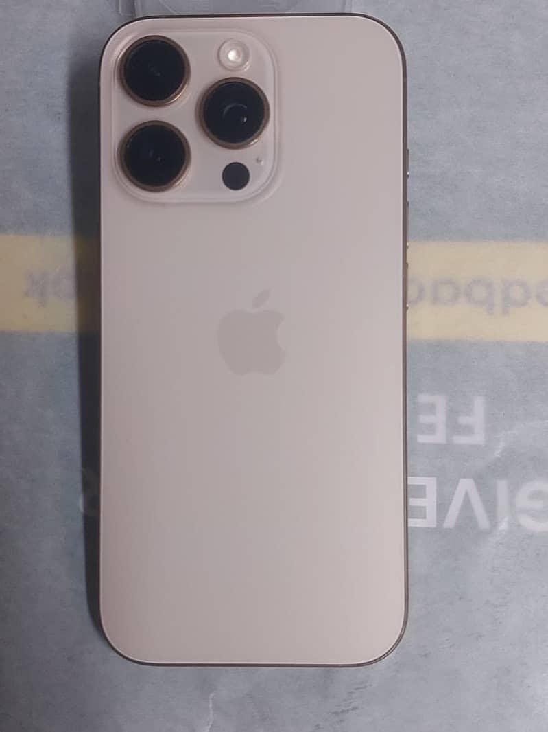 Apple iPhone 16 Pro 0