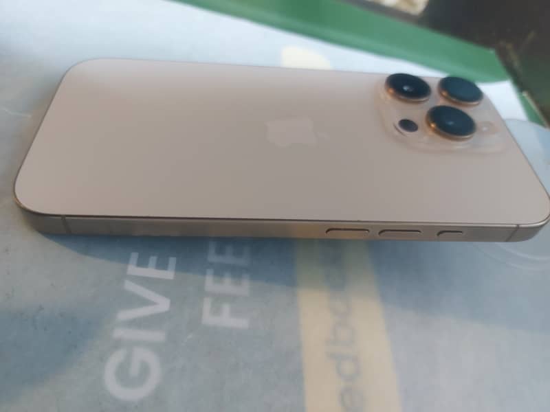 Apple iPhone 16 Pro 5