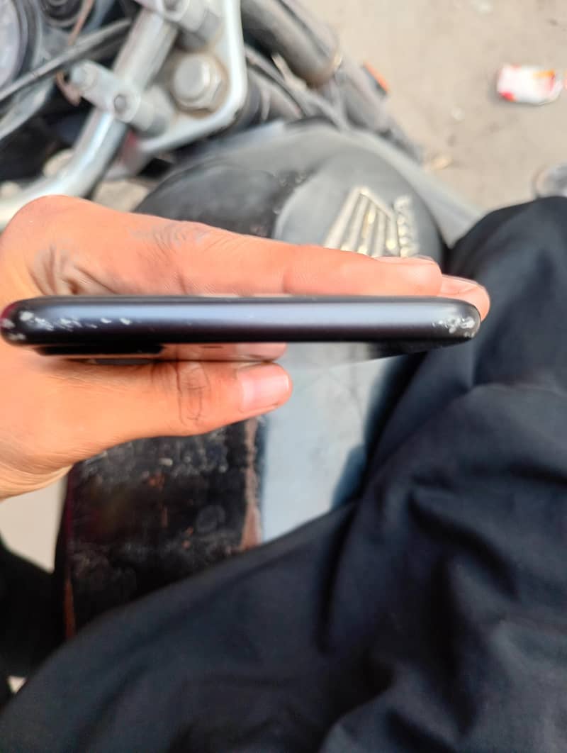Apple iPhone 7 Plus 1