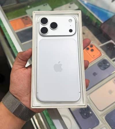 Apple iPhone 17 Pro Max for urgently sale ỉn reasonable price