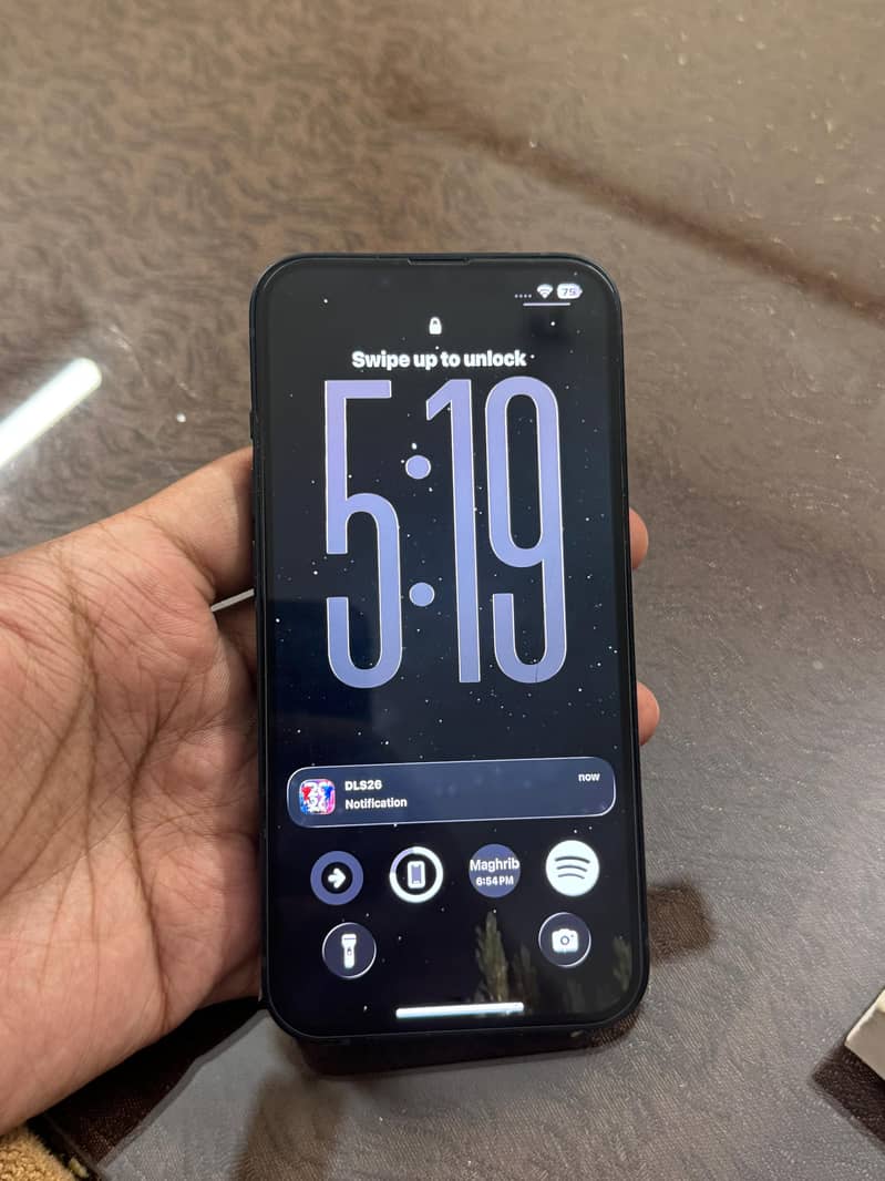 Apple iPhone 13 3