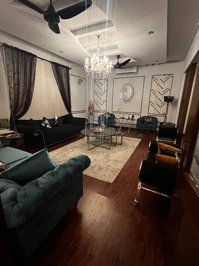 CHANCE DEAL 500 YARDS BUNGALOW SALE IN KHAYABAN E TARIQ DHA PHASE 6 KARACHI