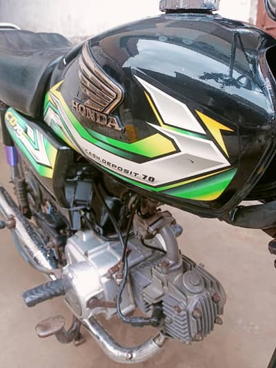 Honda CD 70 model 2023