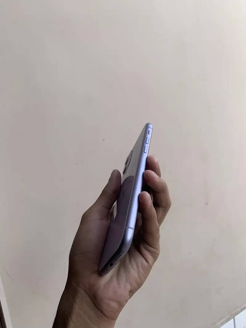 Apple iPhone 11 2
