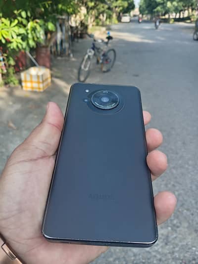 Sharp Aquos Sense7