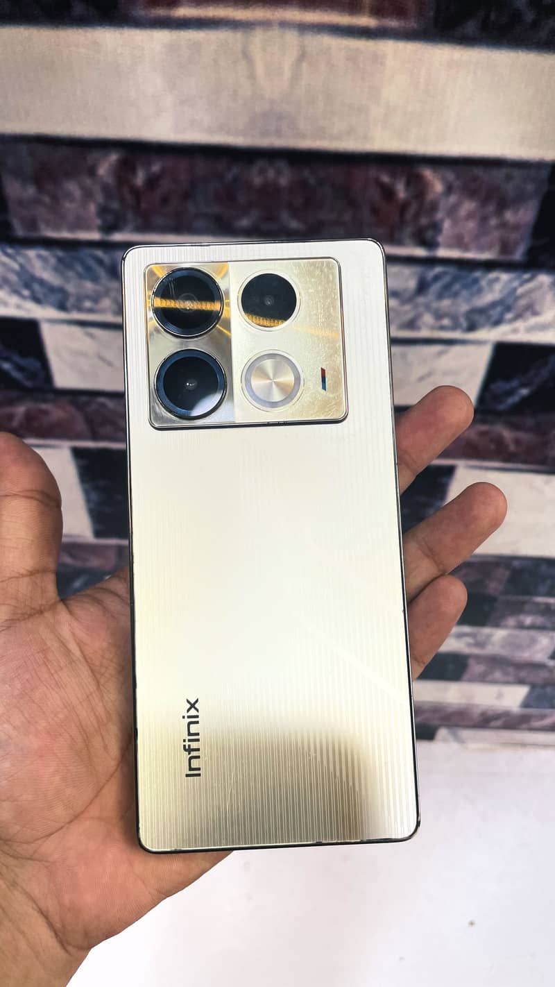 Infinix Note 40 2