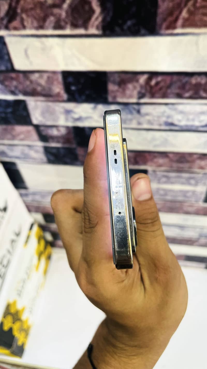 Infinix Note 40 4