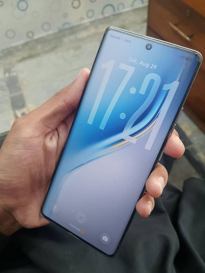 Tecno CAMON 40 Pro 1