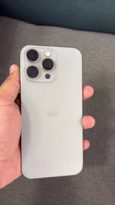 iPhone 15 Pro Max