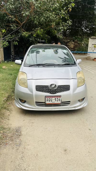 Toyota Vitz 2005 (60% Original)