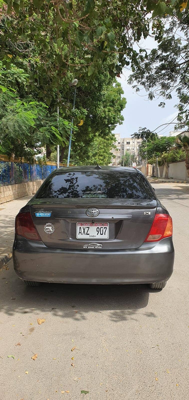 Toyota Corolla Axio 2007/2012 4