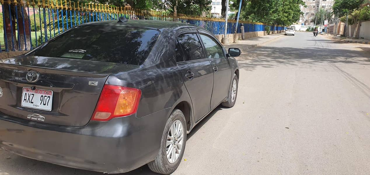 Toyota Corolla Axio 2007/2012 5