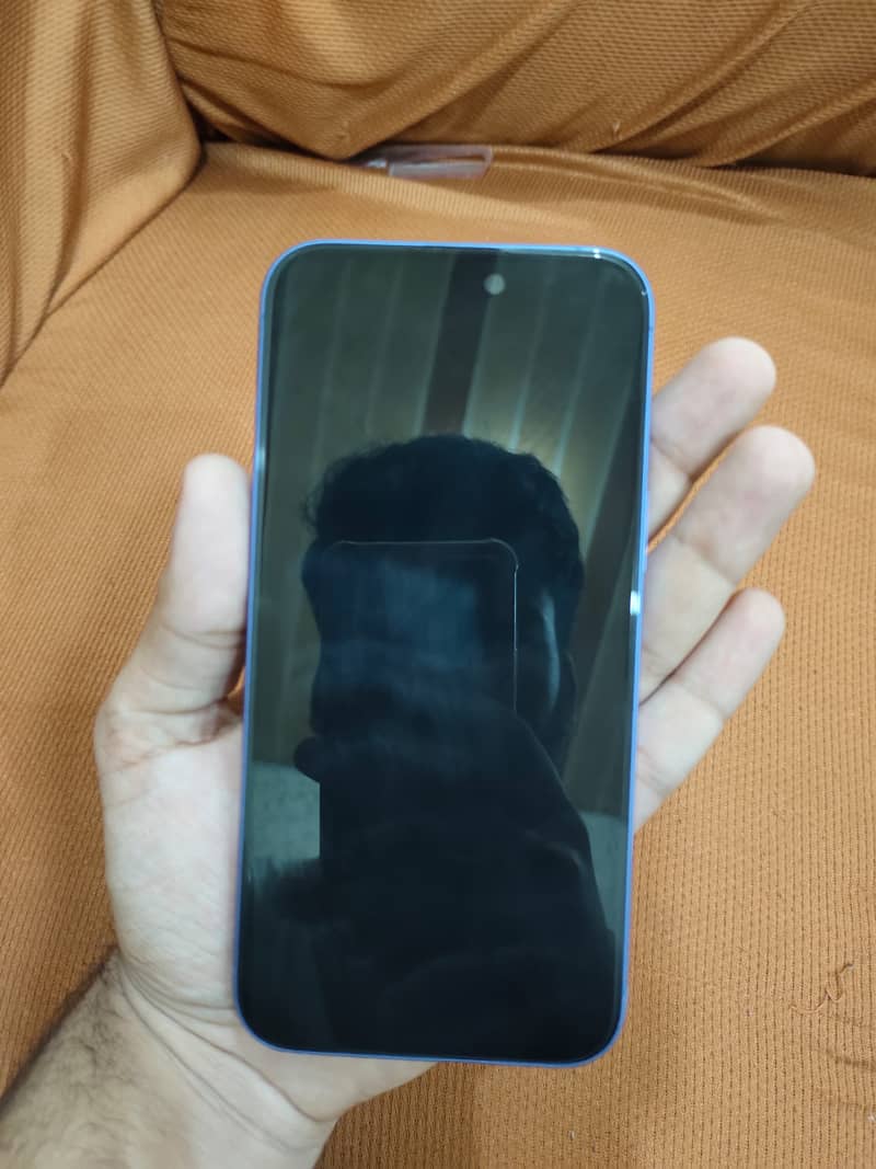 Apple iPhone 16 Plus 2