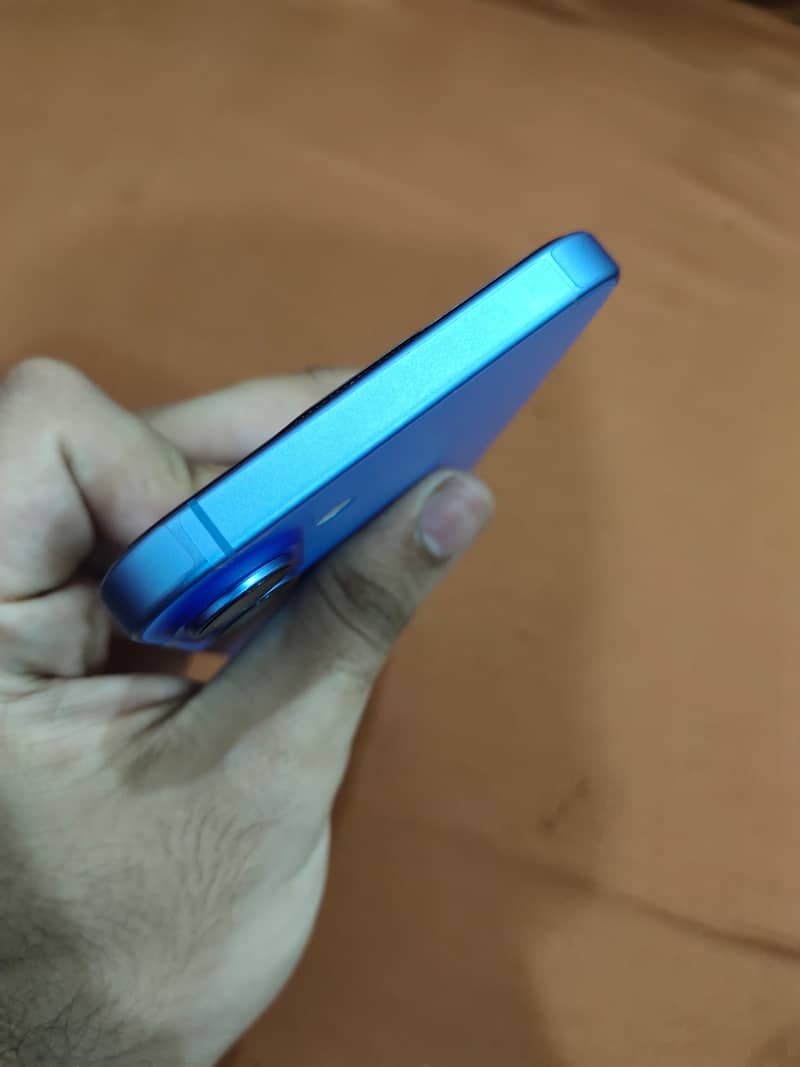 Apple iPhone 16 Plus 3