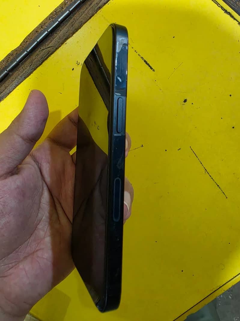Iphone 13 2