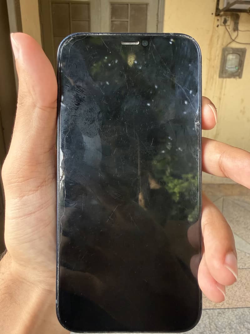 Apple iPhone 12 12