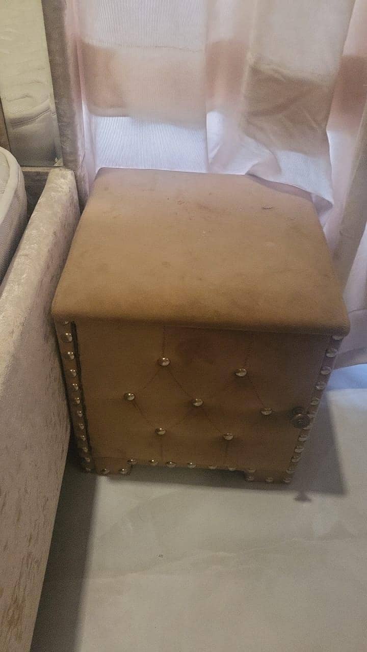 imported  queen size bed 2