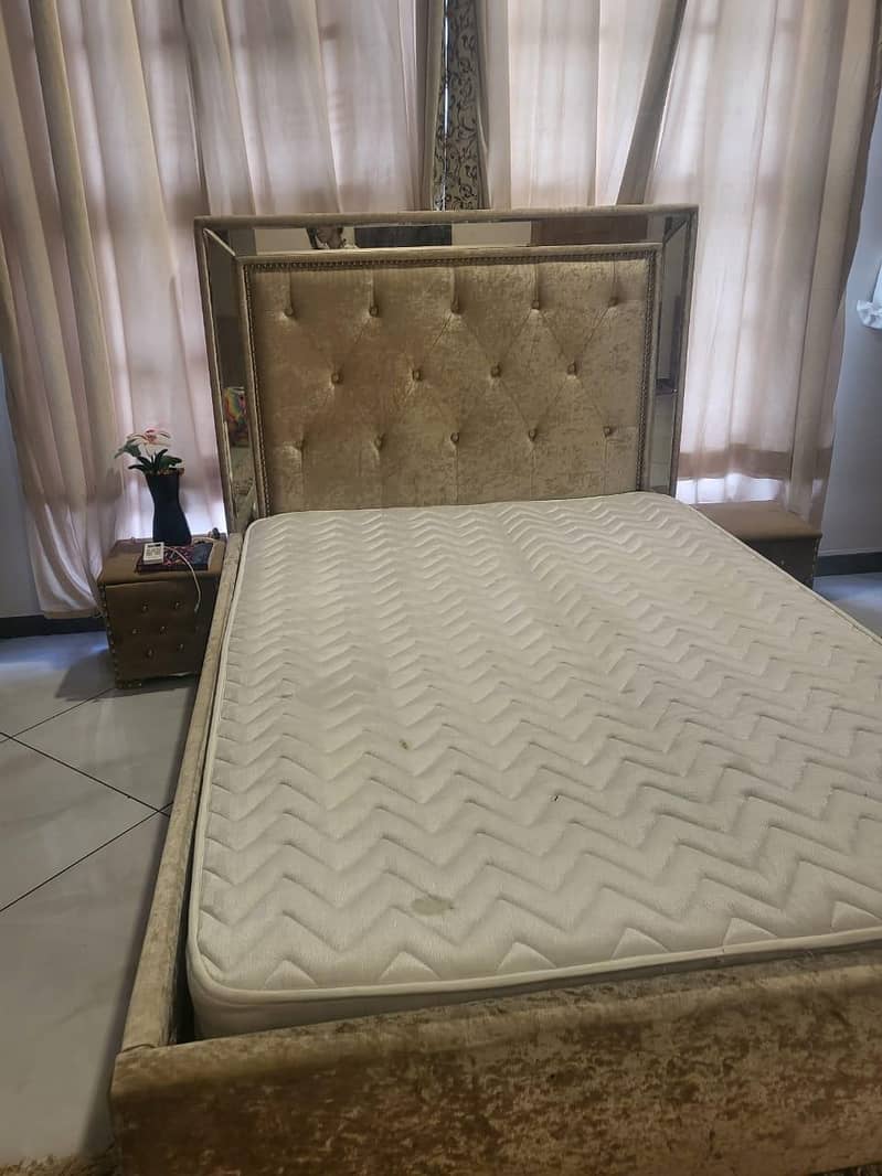 imported  queen size bed 3