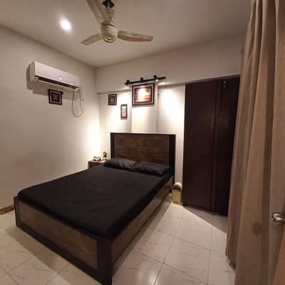 FULLY FURNISHED PREMIUM STUDIO APARTMENT FOR RENT (DAILY / WEEKLY / MONTHLY) IN TARIQ COMMERCIAL, DHA PHASE 7 EXTENSION