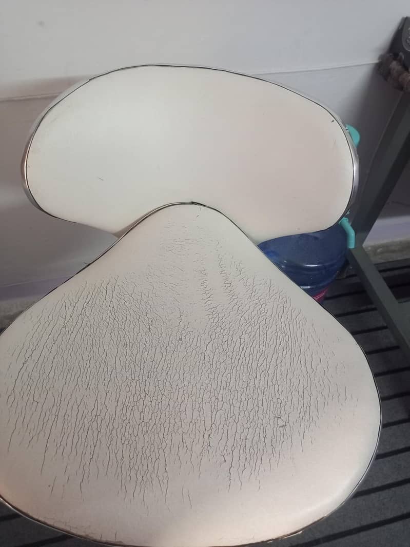Kitchen/bar/ office Stool 1