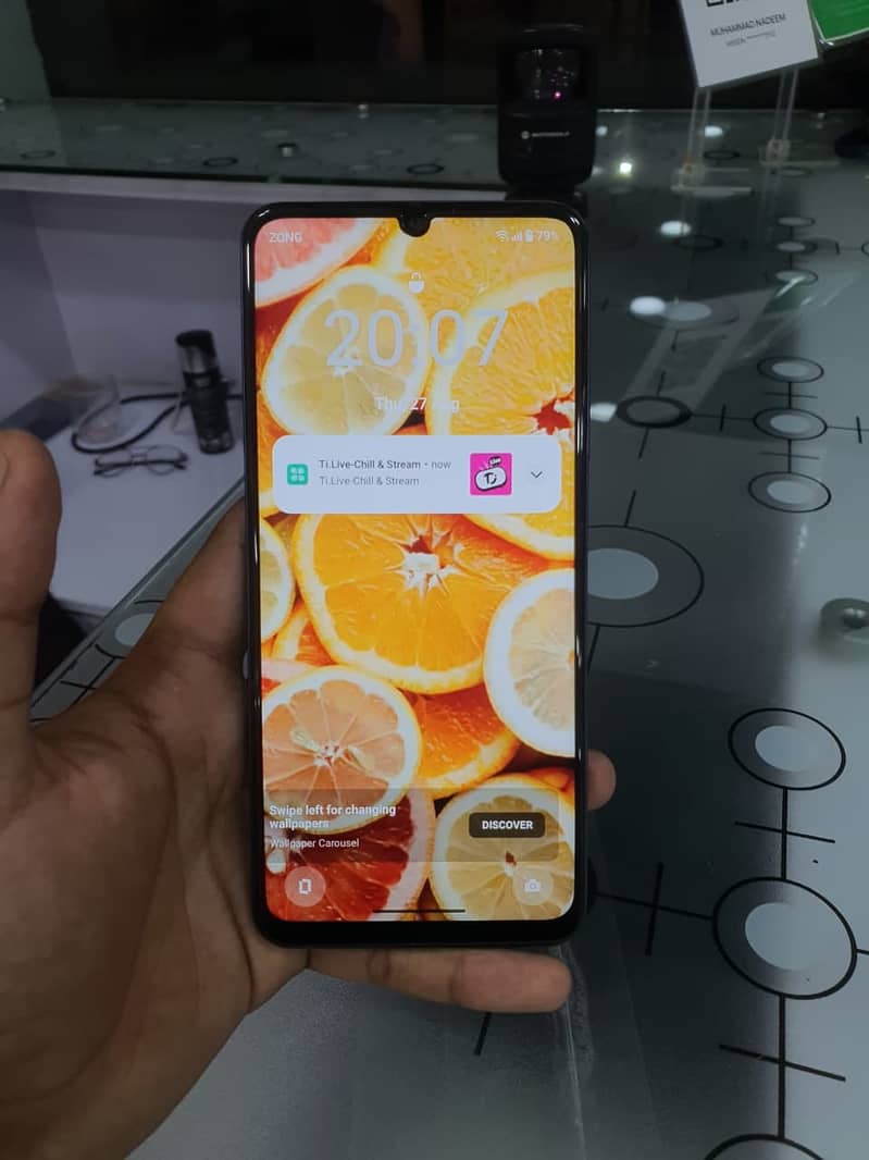 Realme C63 1