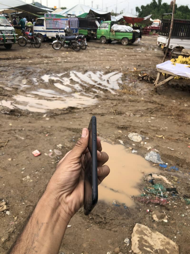 Apple iPhone SE 2