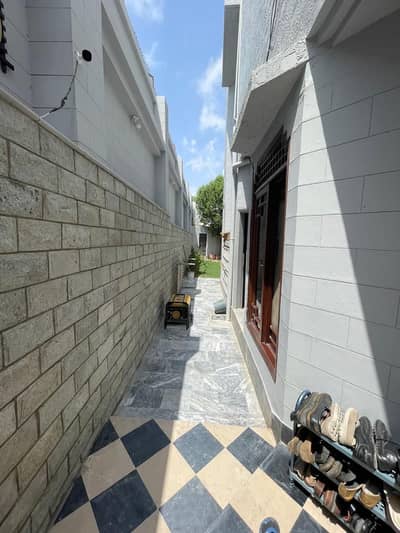 PRIME 450 SQ. YDS. INDEPENDENT BUNGALOW FOR RENT IN DHA PHASE 6, KARACHI