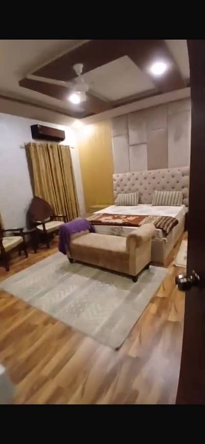FOR SALE: SPACIOUS 1,000 SQ YD TWO-UNIT BUNGALOW DHA PHASE 6, KARACHI