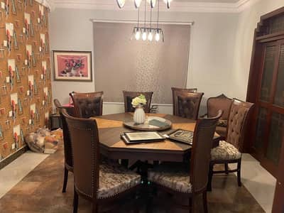 FOR SALE: BEAUTIFULLY MAINTAINED 300 SQ YD DUPLEX HOUSE DHA PHASE 6, KARACHI