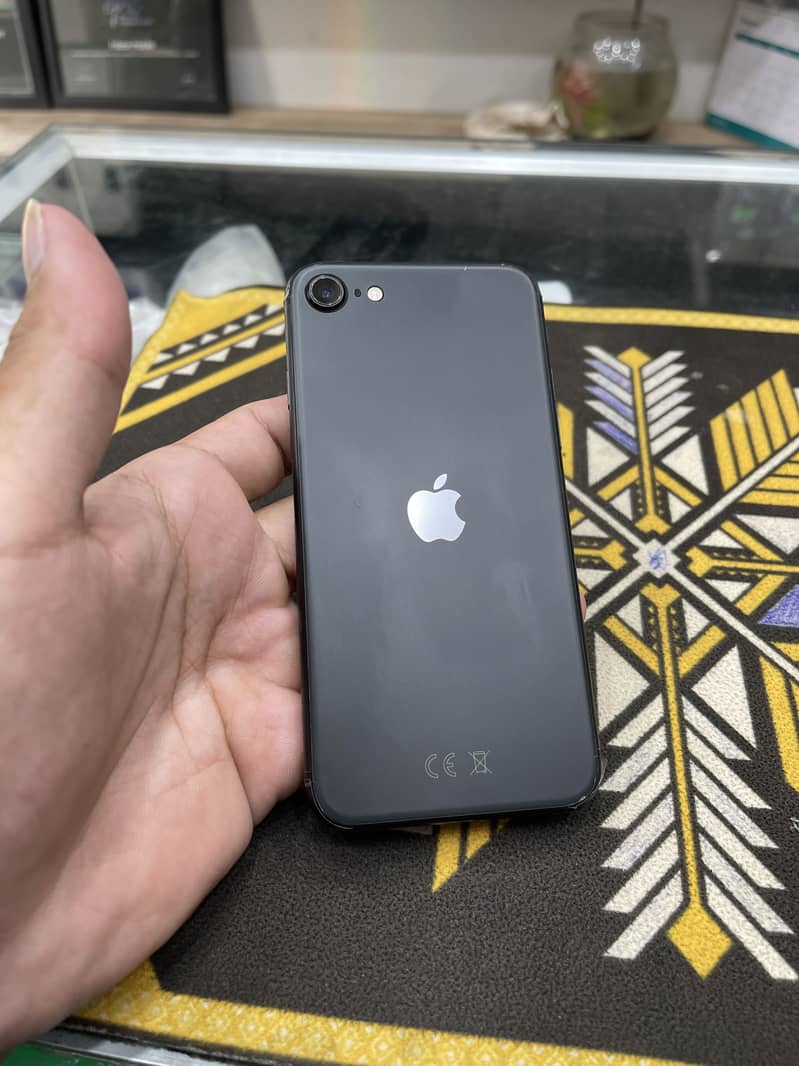 Apple iPhone SE 2nd generation 5