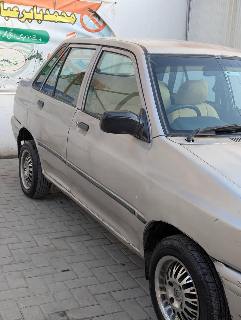 KIA Classic 2002 1